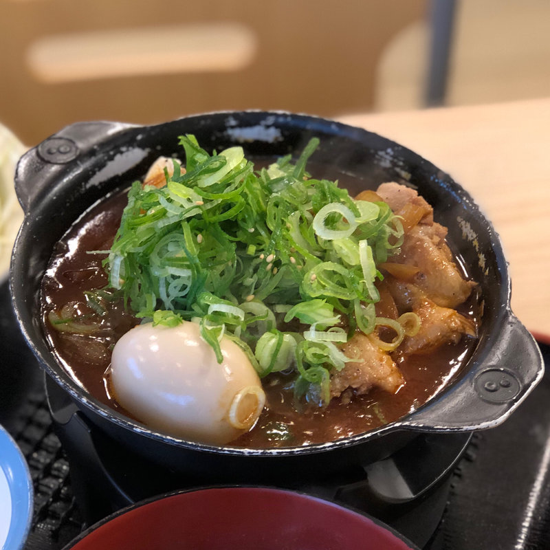 鶏と玉子の味噌煮込み鍋膳生野菜セット 豚汁変更(松屋 長野鶴賀七瀬店 )