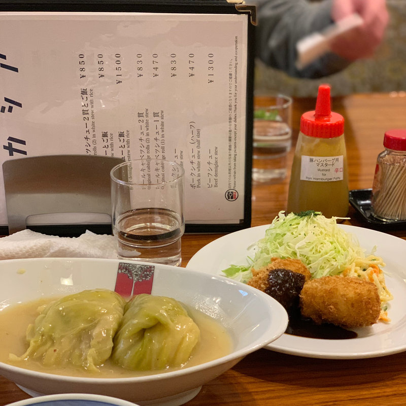 ホタテクリームコロッケ(洋食 アカシア 新宿本店)