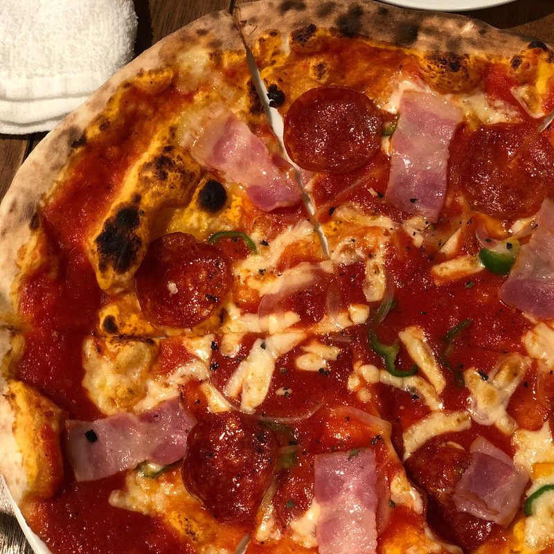 ミックスピザ(CONA 所沢店)