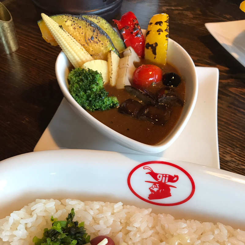 季節の野菜カレー（甘口中辛辛口）(欧風カレー・ギー (gii))