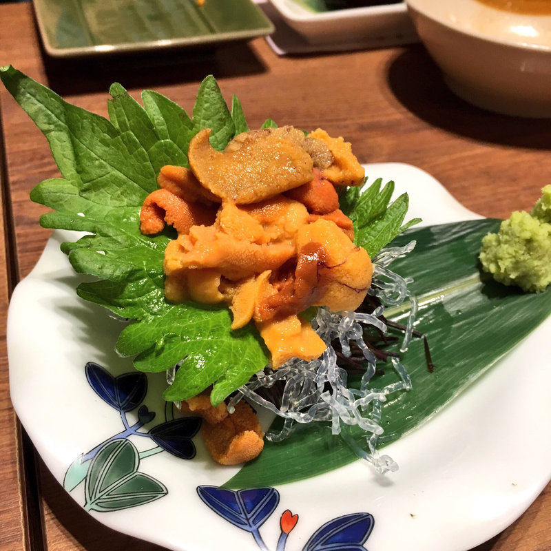 丸ごと雲丹のお造り(海栗屋　 下北沢店 )