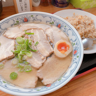 チャーシュー麺大盛り焼飯セット(瀬戸内ラーメン大島)