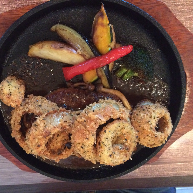 辛 ハンバーグ(ビストロ プリモ )