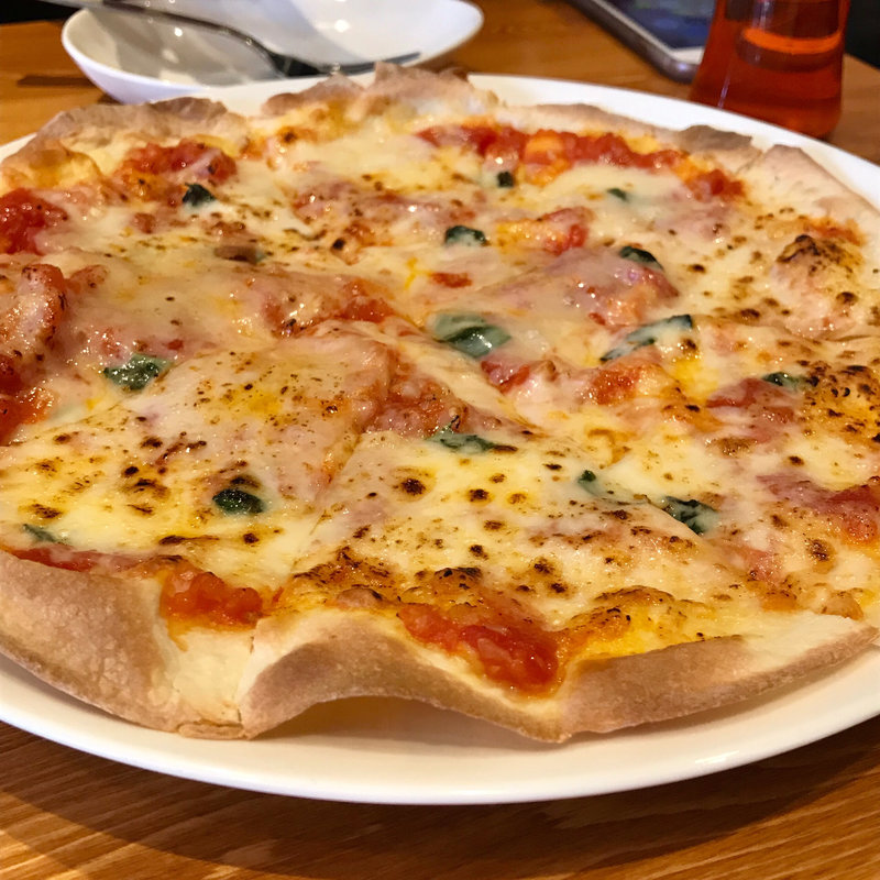 マルゲリータピザ(Garlic x Garlic Kitchen)