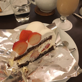 ストロベリーチョコレートケーキ(ハーブス 丸ビル店)