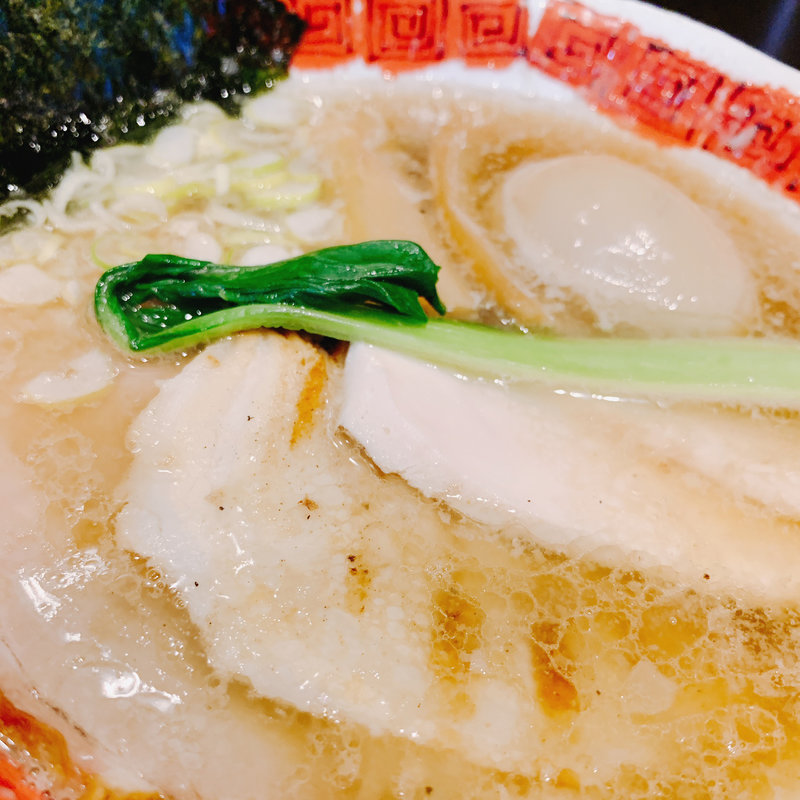 龍ひげらぁめん（醤油、エビ油）(龍のひげ)