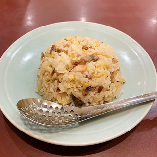 半チャーハン(中華麺工房 男爵)
