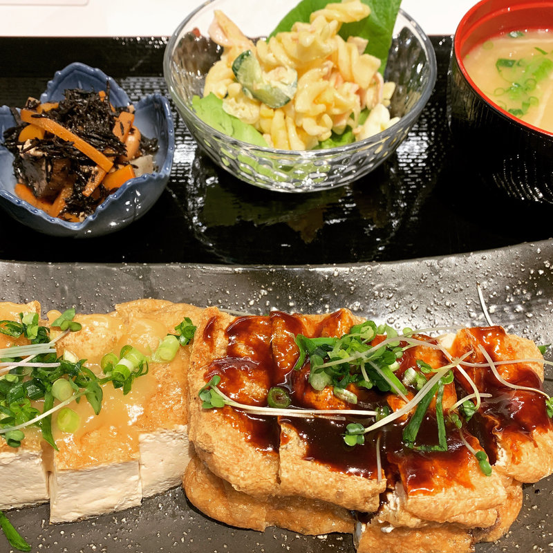 永平寺厚揚げ定食(越前・若狭わたしの酒蔵)