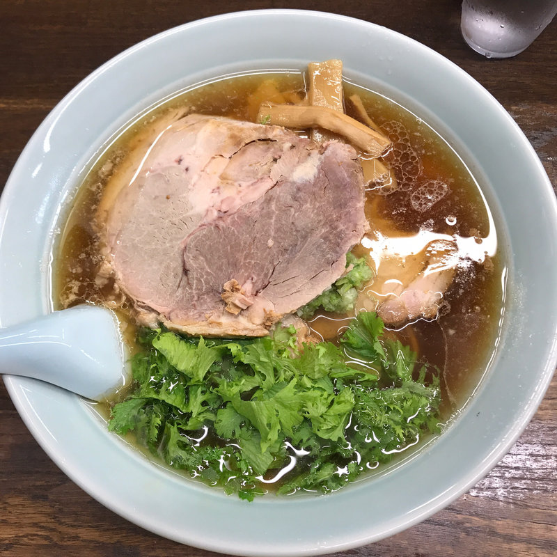 醤油ラーメン（大）、チャーシュートッピング(熊王ラーメン)