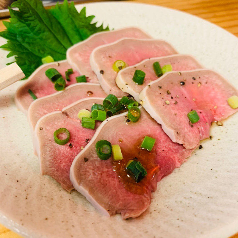 タン刺し(浅草弥太郎 鶯谷店)