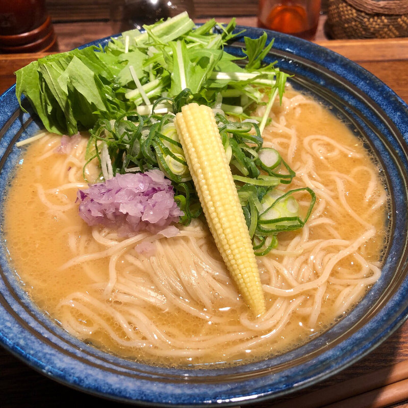 鶏白湯(全粒粉麺)大盛(燻製麺 燻)