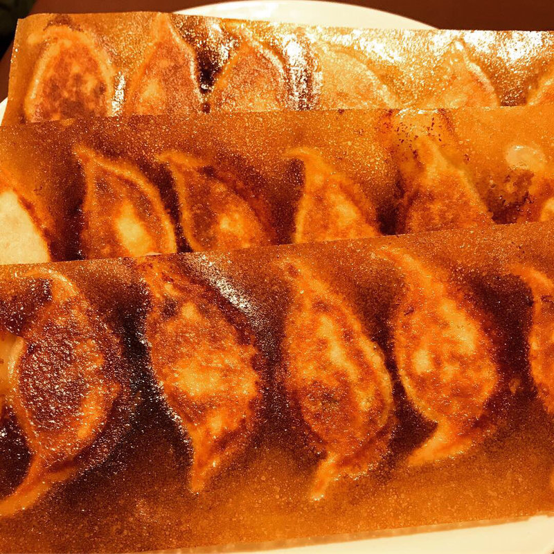 歓迎名物 羽付き餃子（6個）(歓迎（ホアンヨン） 銀座中央通り店)