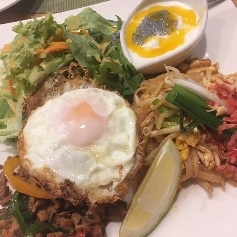 えらべるプレートランチ(アジアンキッチン プーカォカフェ)