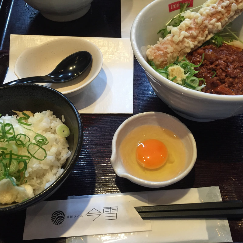肉味噌うどん TKG(讃岐うどん今雪)