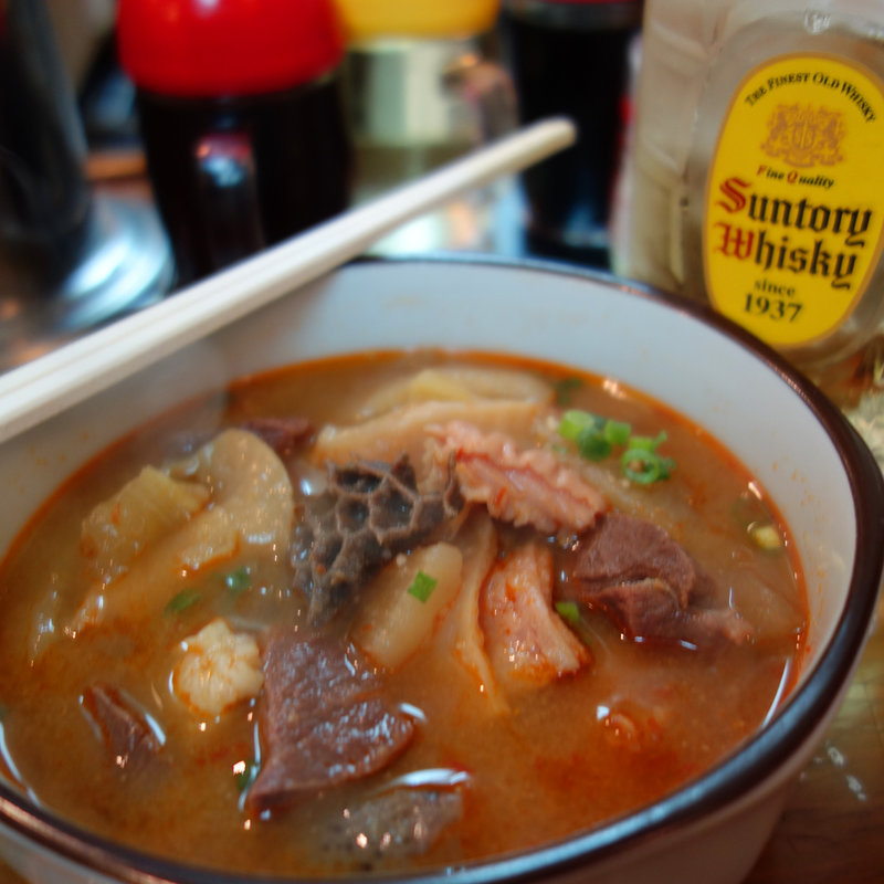 もつ煮込み(ぼたん)