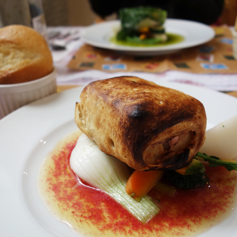 テリーヌのパイ包み焼き(テリーヌ食堂)