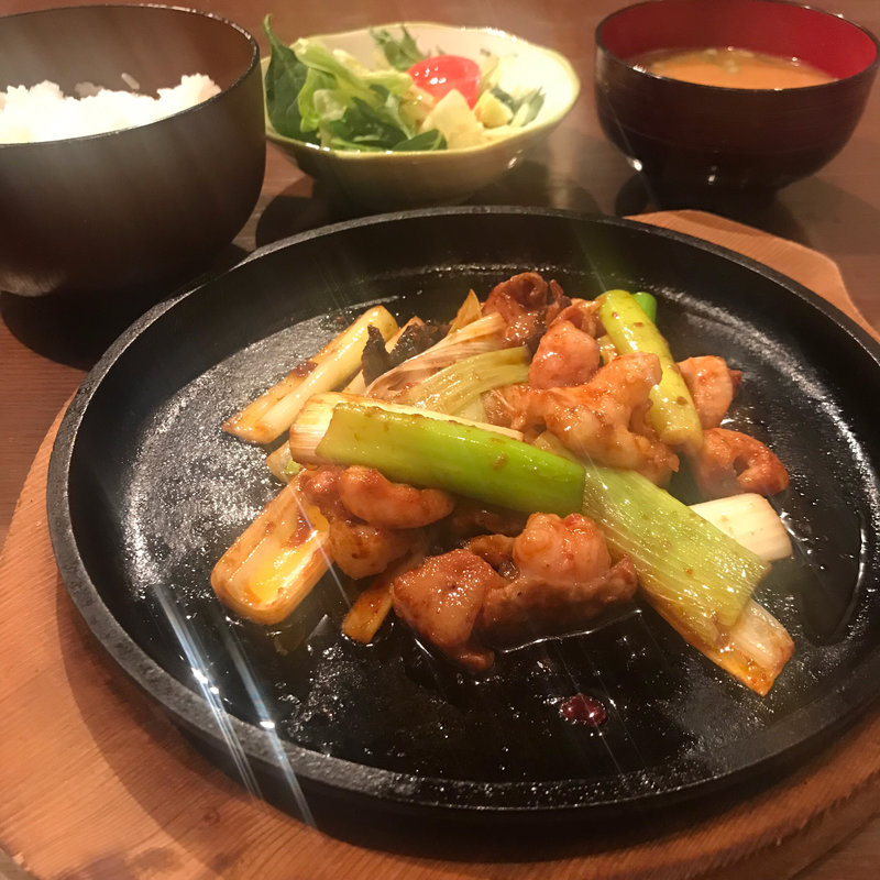 ホルモンミックス定食(かねいし 西麻布店 )
