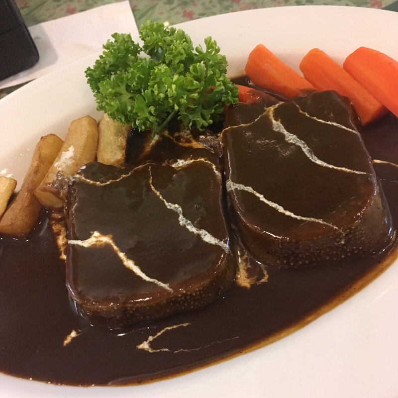 タンシチュー(グリル一平元町店 )