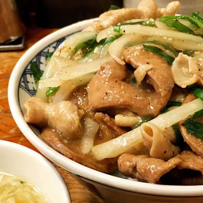 豚ホルモン丼(並)(三珍　富士山食堂 さいたま三橋)