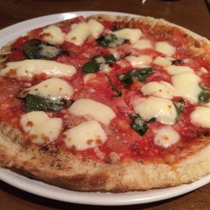 ピザ(ビストロ・ダ・アンジュ)