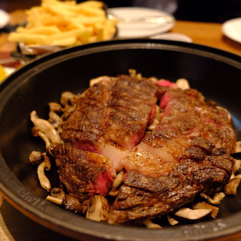 グランドキッチン リブロースステーキ(パレスホテル東京)