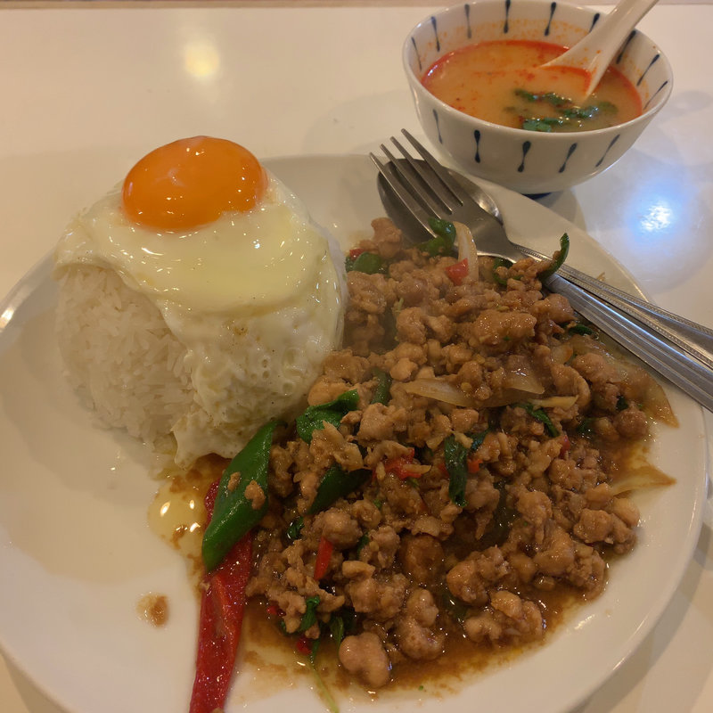 カウパッガパオ(タイレストラン バーンタム)