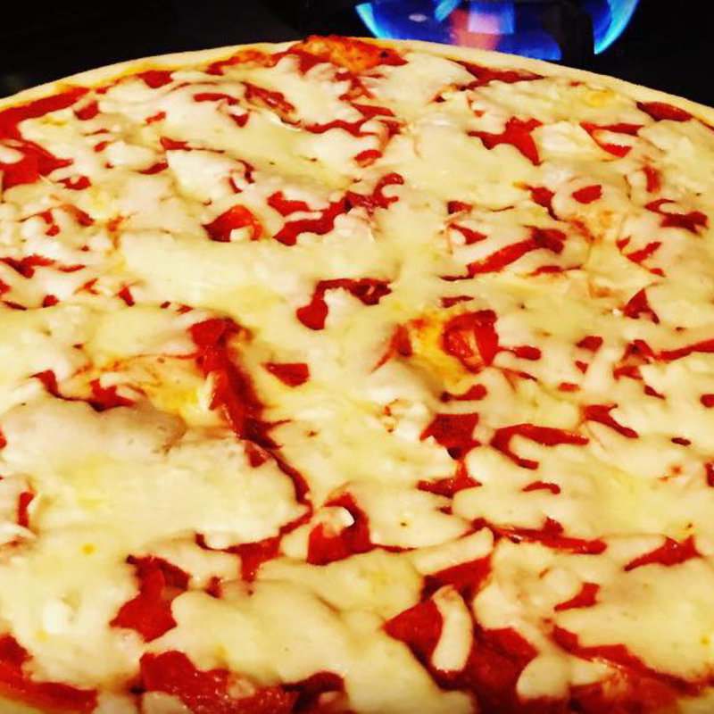 ペパロニラッシュピザ(フジサワガレージ)