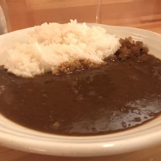 牛すじカレー(ワイン食堂 神田ゼロ)