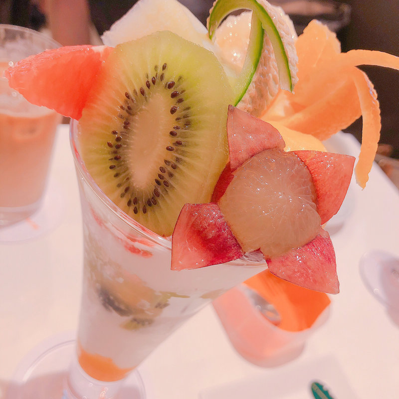 フルーツパフェ(フォーシーズンズカフェ （FOUR SEASONS CAFE）)