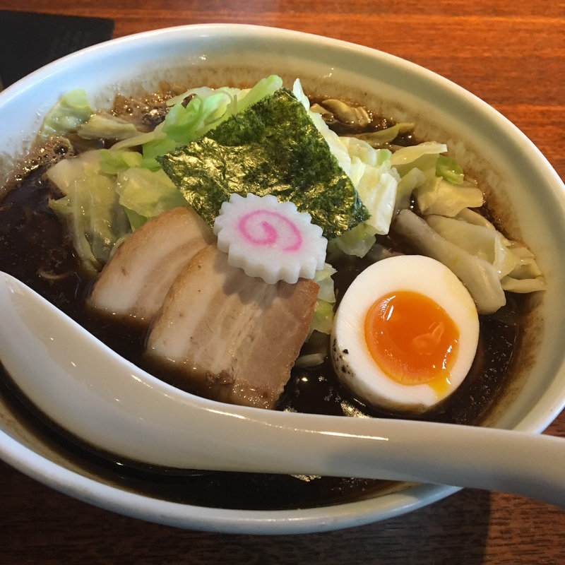 焦がし醤油ラーメン(五行)