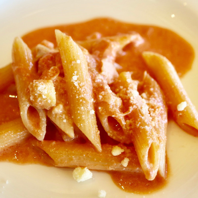 蟹と魚介類のトマトクリームパスタ(ブラッセリー フローラ)