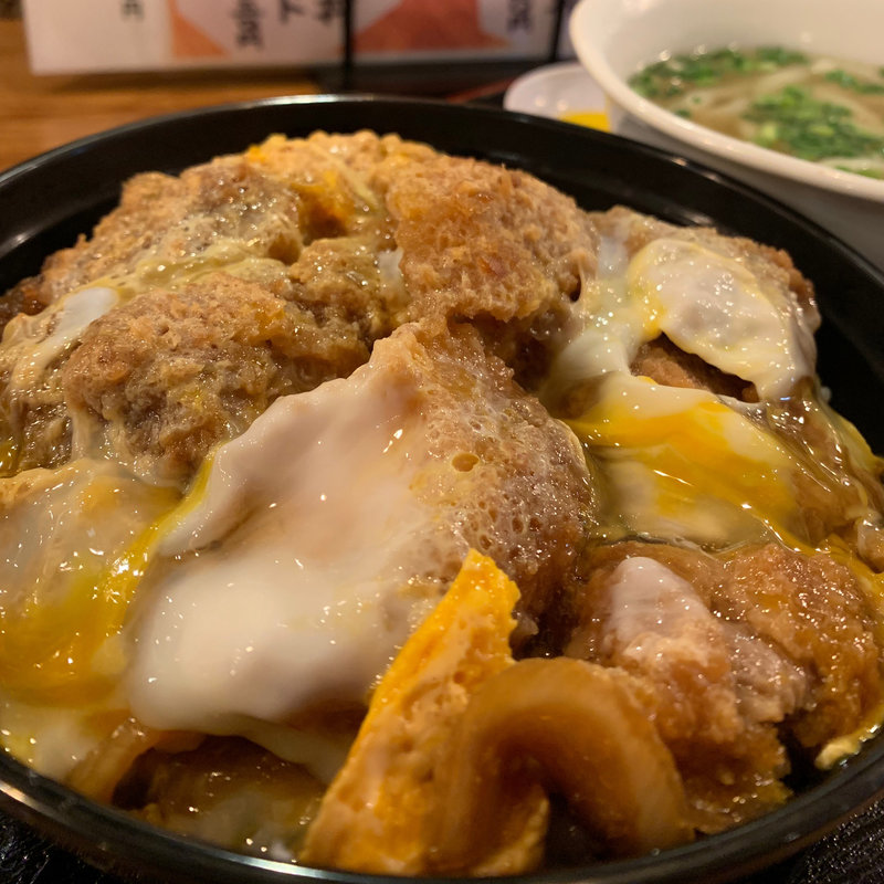 カツ丼(博多うどん酒場イチカバチカ恵比寿 別邸)