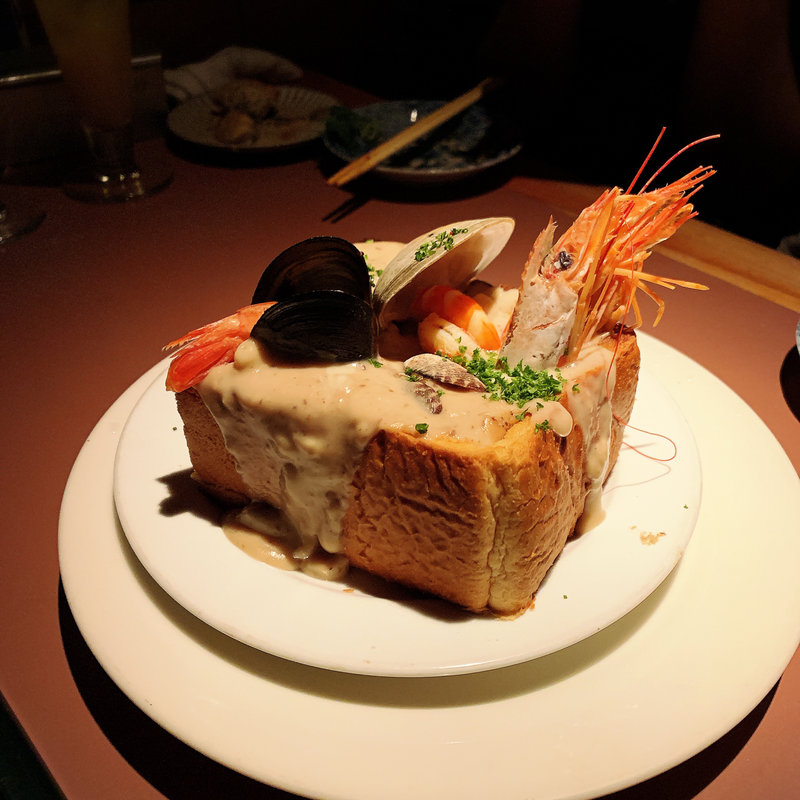 トリュフ香るソースと溺れた海老のパングラタン(なっぱごちそう 目黒)