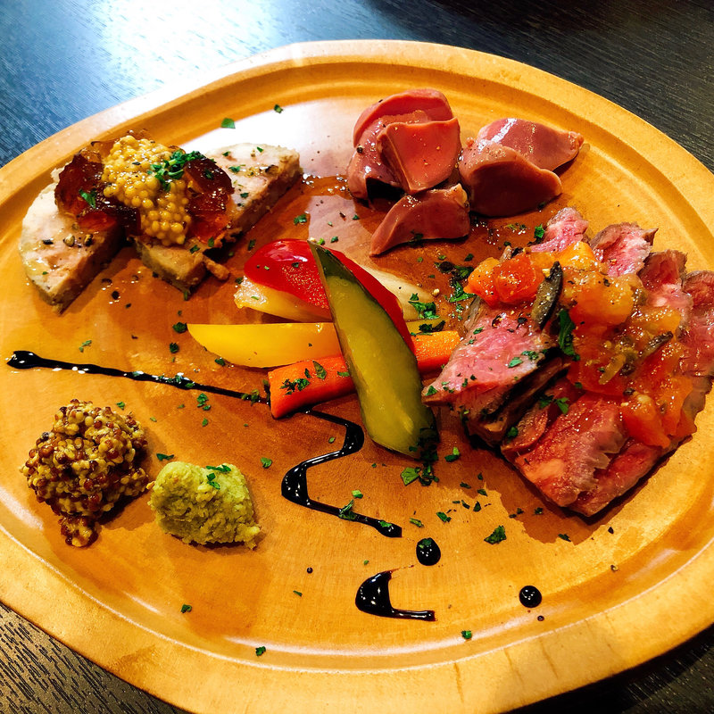 お任せ盛り合わせ(肉ビストロANAN)