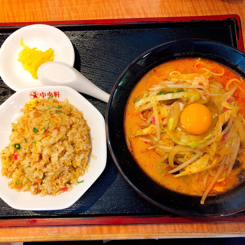 辣ちゃんぽん&半チャーハン(中央軒 中津店)
