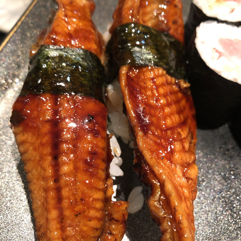 うなぎ握り(市場ずし 心斎橋筋店 （いちばずし）)