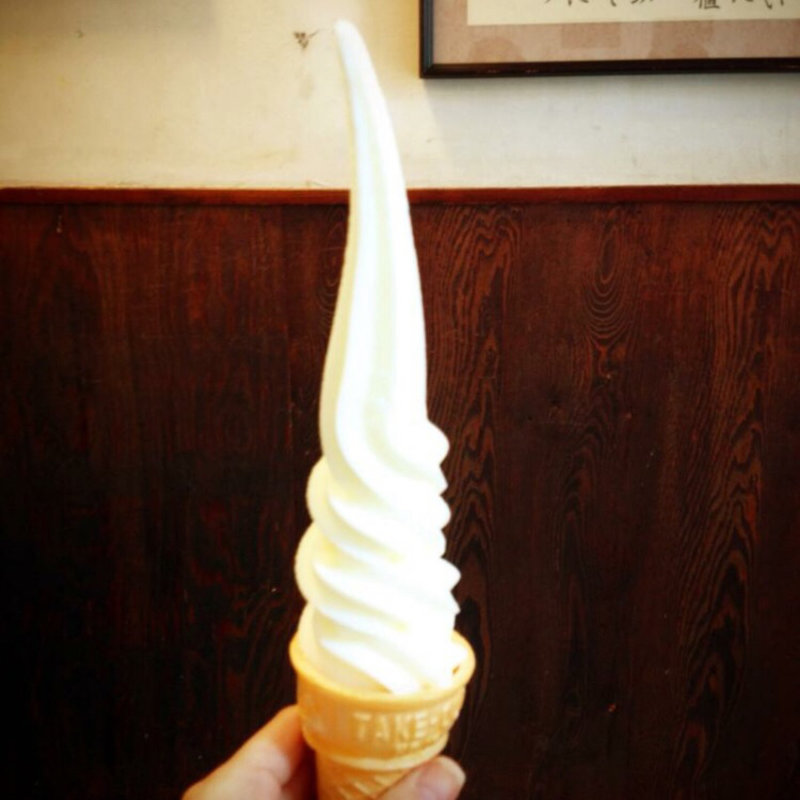 牛乳生アイス(白一)