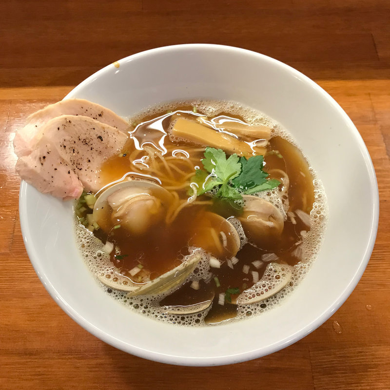 ハマグリ生醤油らあめん(醤油と貝と麺 そして人と夢 )