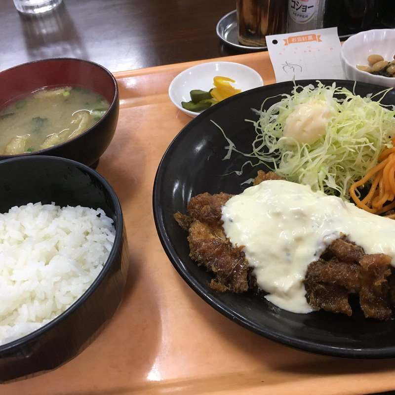 地元料理(市場食堂 )