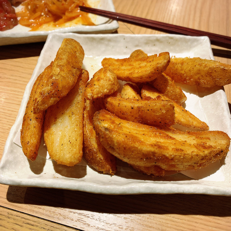 やみつきポテトフライ(恵比寿大龍軒)