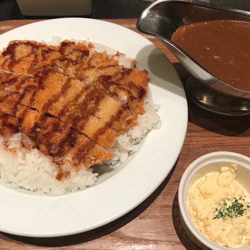 ジャンボチキンカレー(東京カレー屋名店会 アトレ秋葉原)