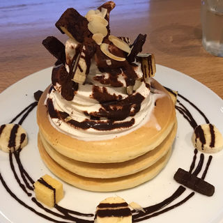 デビルダブルチョコレートパフェパンケーキ(Pancake Ristorante (パンケーキリストランテ))