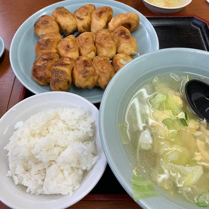 焼き15+ワカメスープセット(ホワイト餃子 高島平店)
