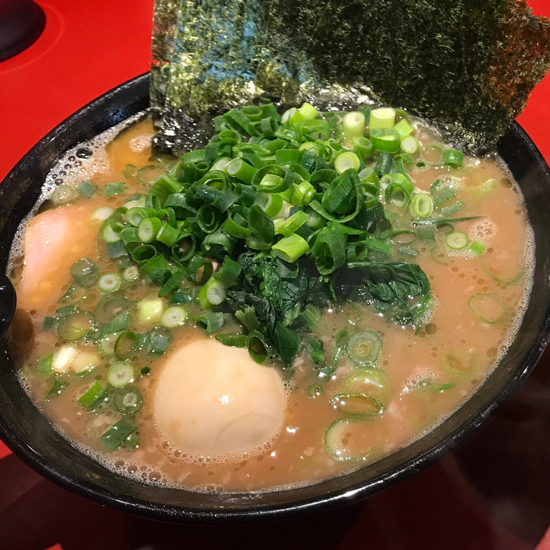 ラーメン・半熟味玉(ラーメン 厚木家)