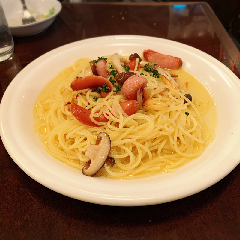 キノコとソーセージのペペロンチーノ(KURA 中目黒店 （クラ）)