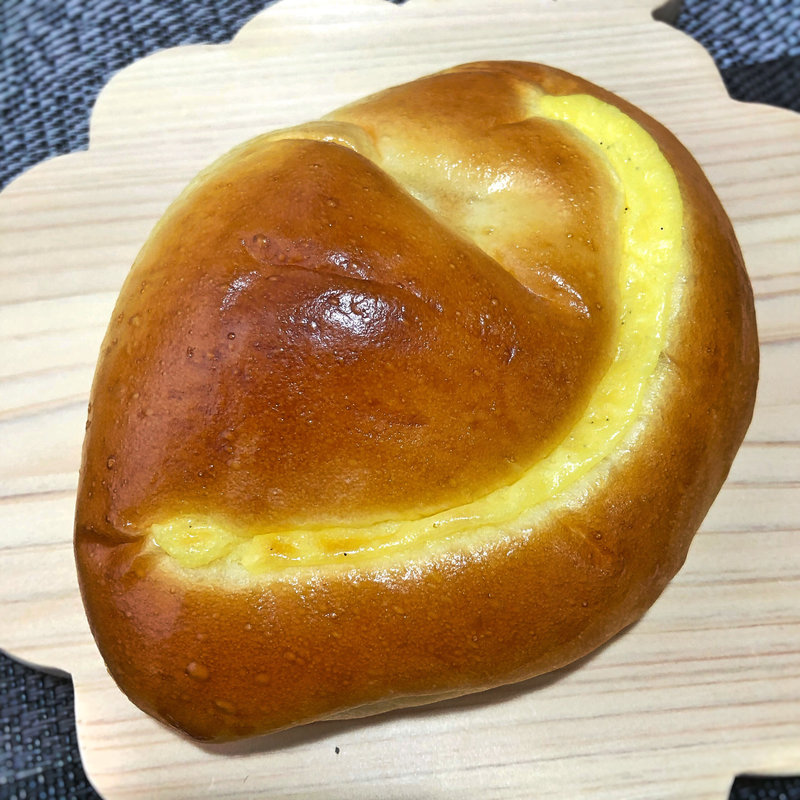 クリームパン(パン工房ルチア オリナス錦糸町店 )