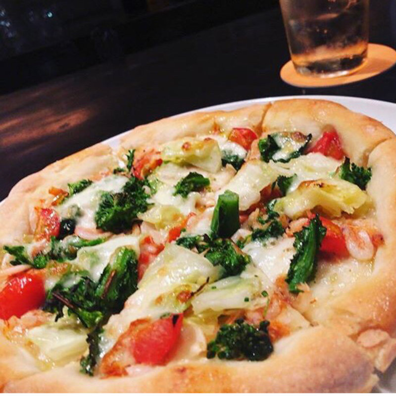 桜海老と菜の花のピッツァ(季節メニュー)(サラ スイート カフェ ルーコラ （Sala Suite Caffe Rucola ）)