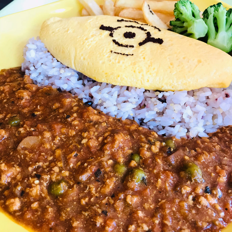 ミニオン・オムカレープレート(ハピネス・カフェ （HAPPINESSCAFE）)