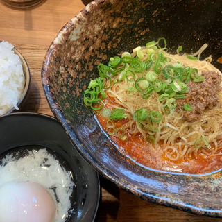 汁なし坦々麺 ライス 温泉卵(汁なし担担麺専門 キング軒 銀座出張所)