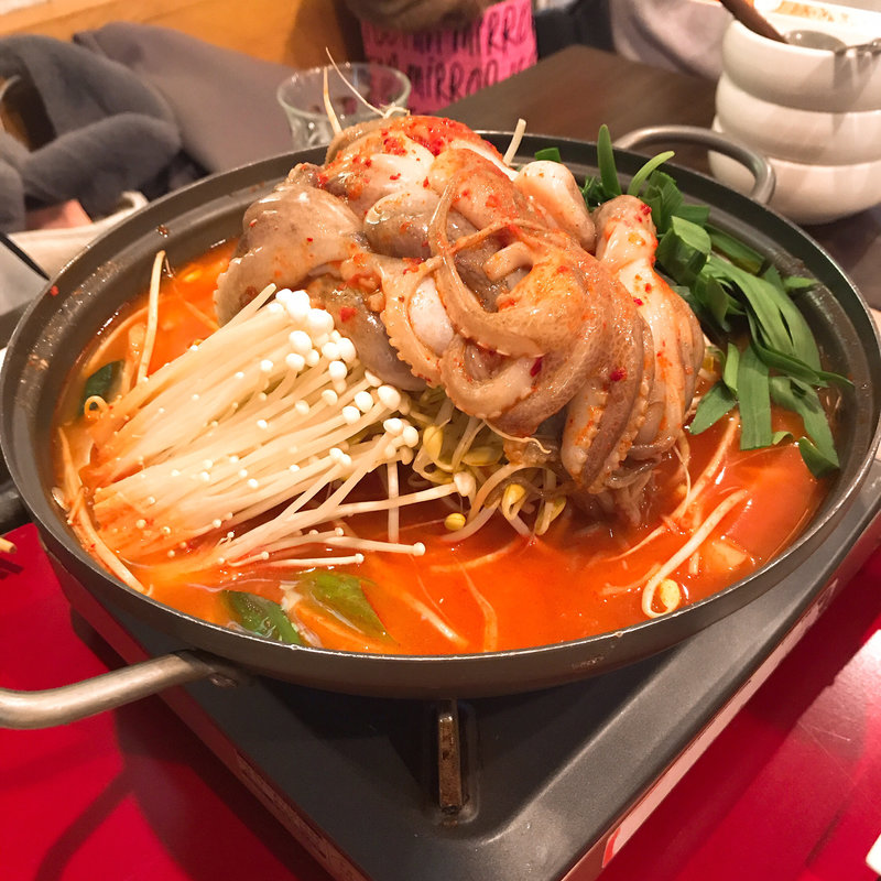 チュクミ(韓国料理 豚とんびょうし)